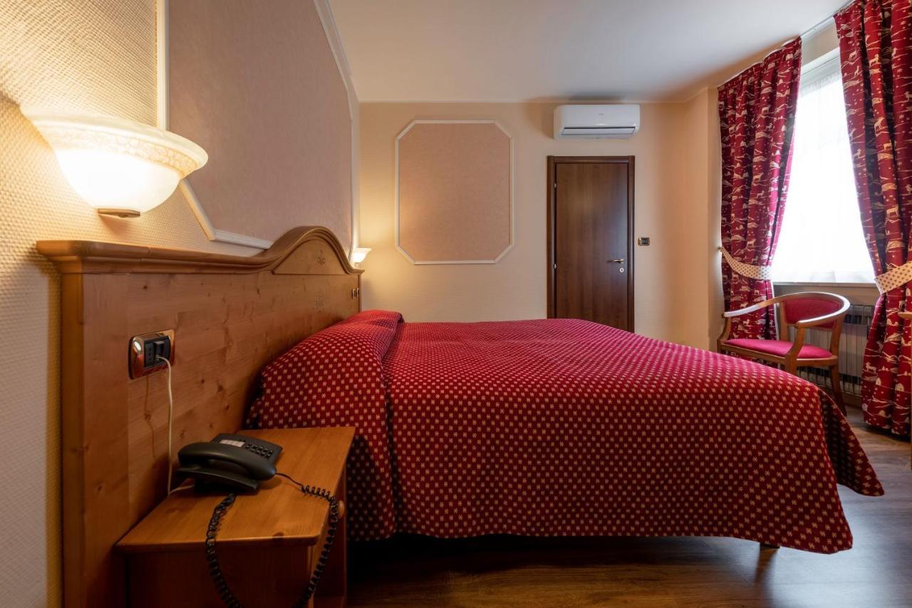 Hotel Elena Saint-Vincent Exteriér fotografie